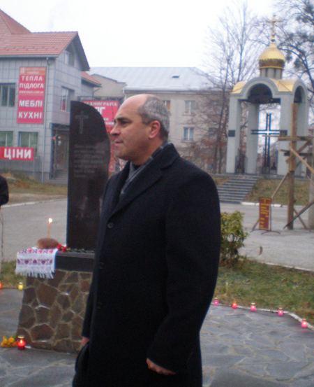У Мукачеві відбувся мітинг-реквієм пам’яті жертв Голодомору (ФОТО)
